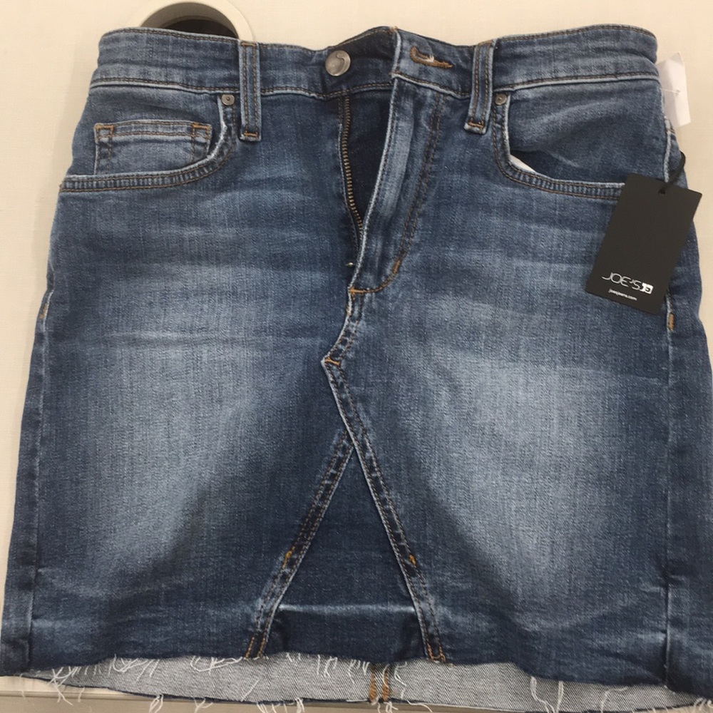 Joe,s Darcy Jean Skirt Size 25 NEW!!!